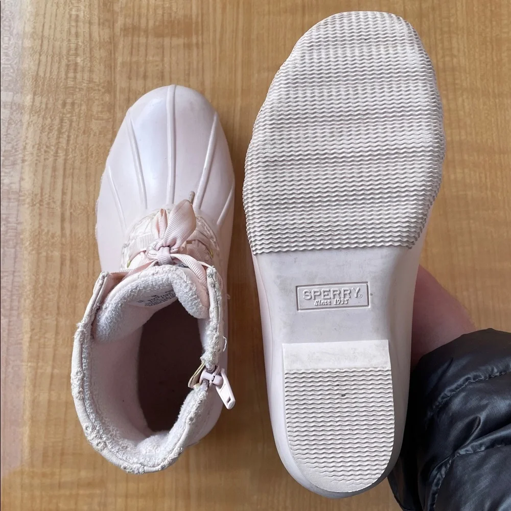 Sperry Girls Pink Lace-Up Duck Boots Size 1